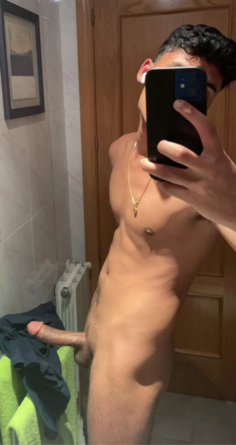 (19) college stud. Any fit doms interested in edging, denial, milking, etc?