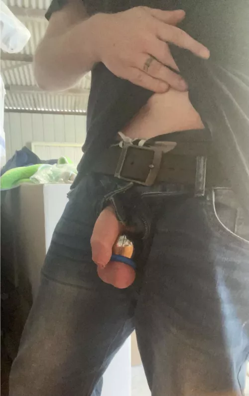 1st pic ever… wearing the new weights [32 M AUS]