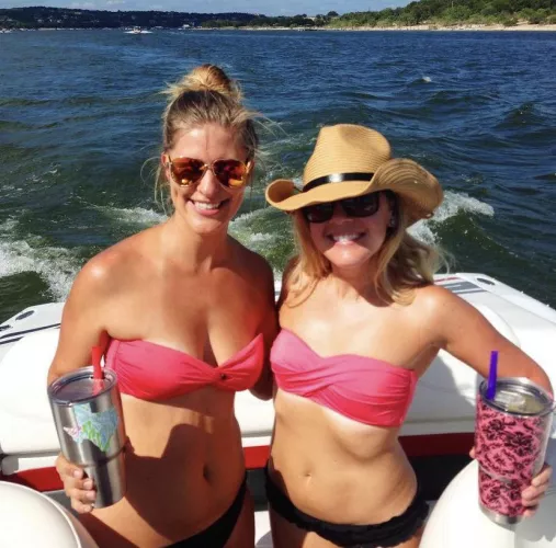 [2] Bikinis, dm open