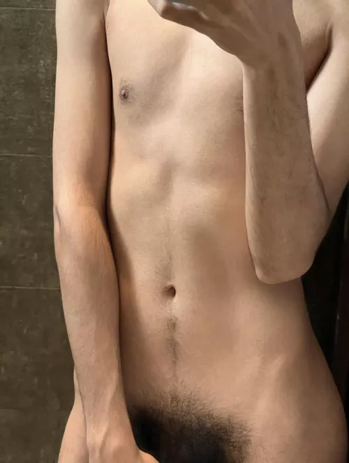 21 Vers chaser looking for someone near my age ;) pm me