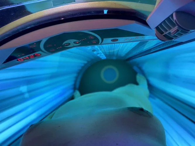 21f 5’11” 280ish to 205ish. Have lost lbs since last year around this time. Trying to gain confidence about my breasts and my body shape, thought this was a interesting angle.