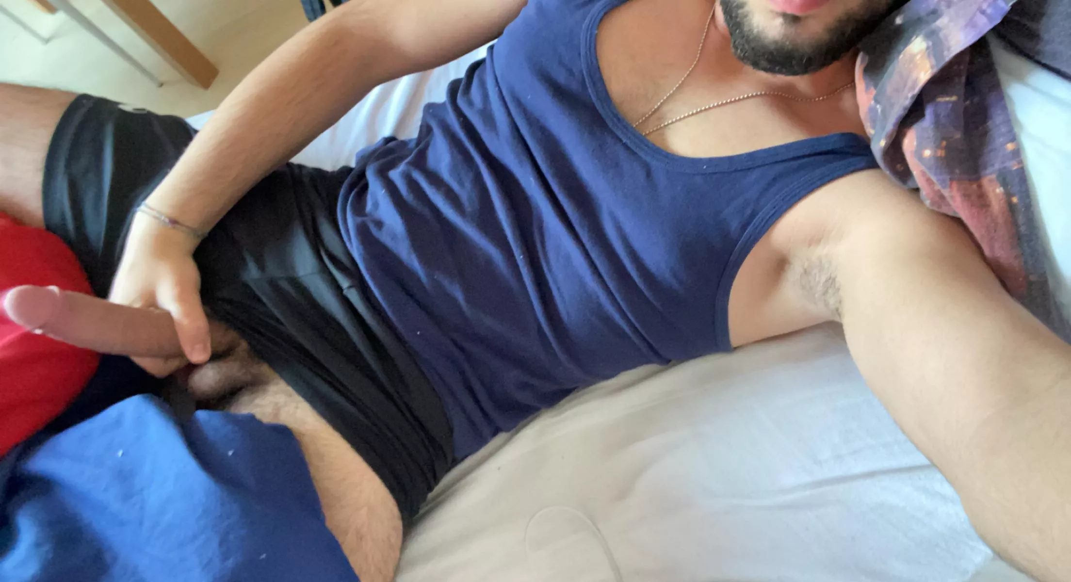 22 and horny, hmu