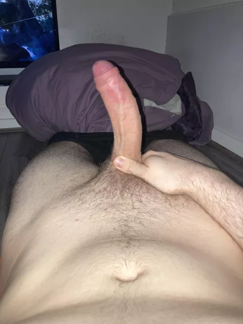 [22] I'm so bored right now...