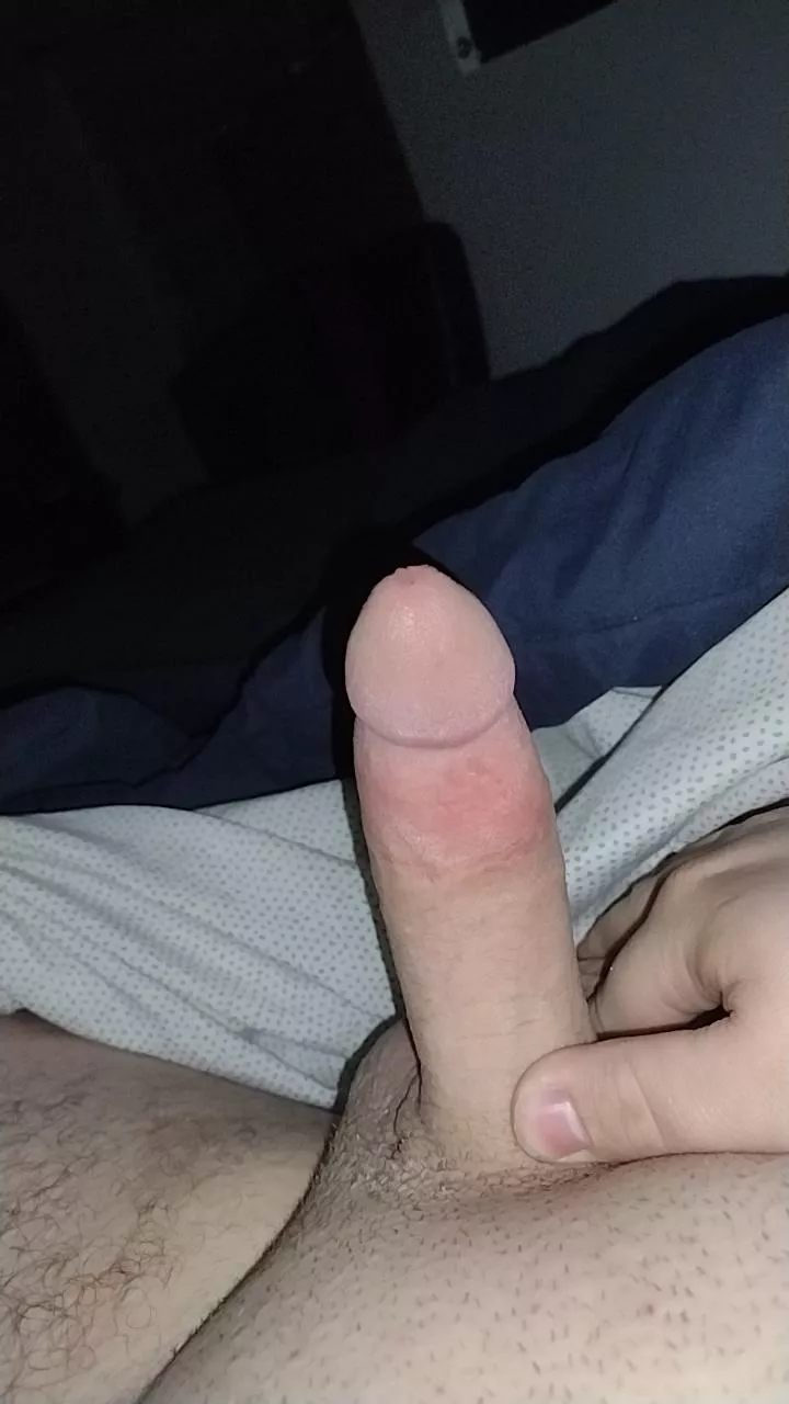 [22] sooo hornyyy