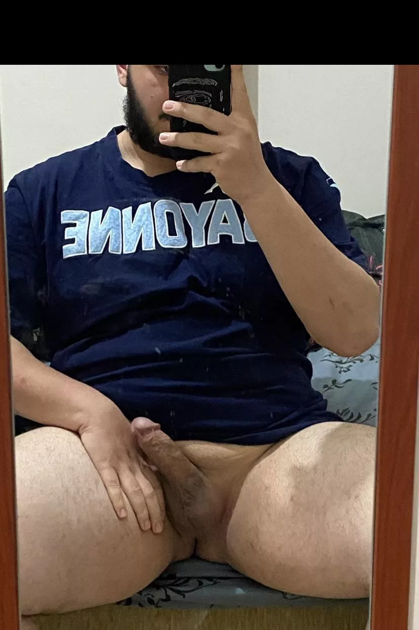 22M i need someone 😉😋