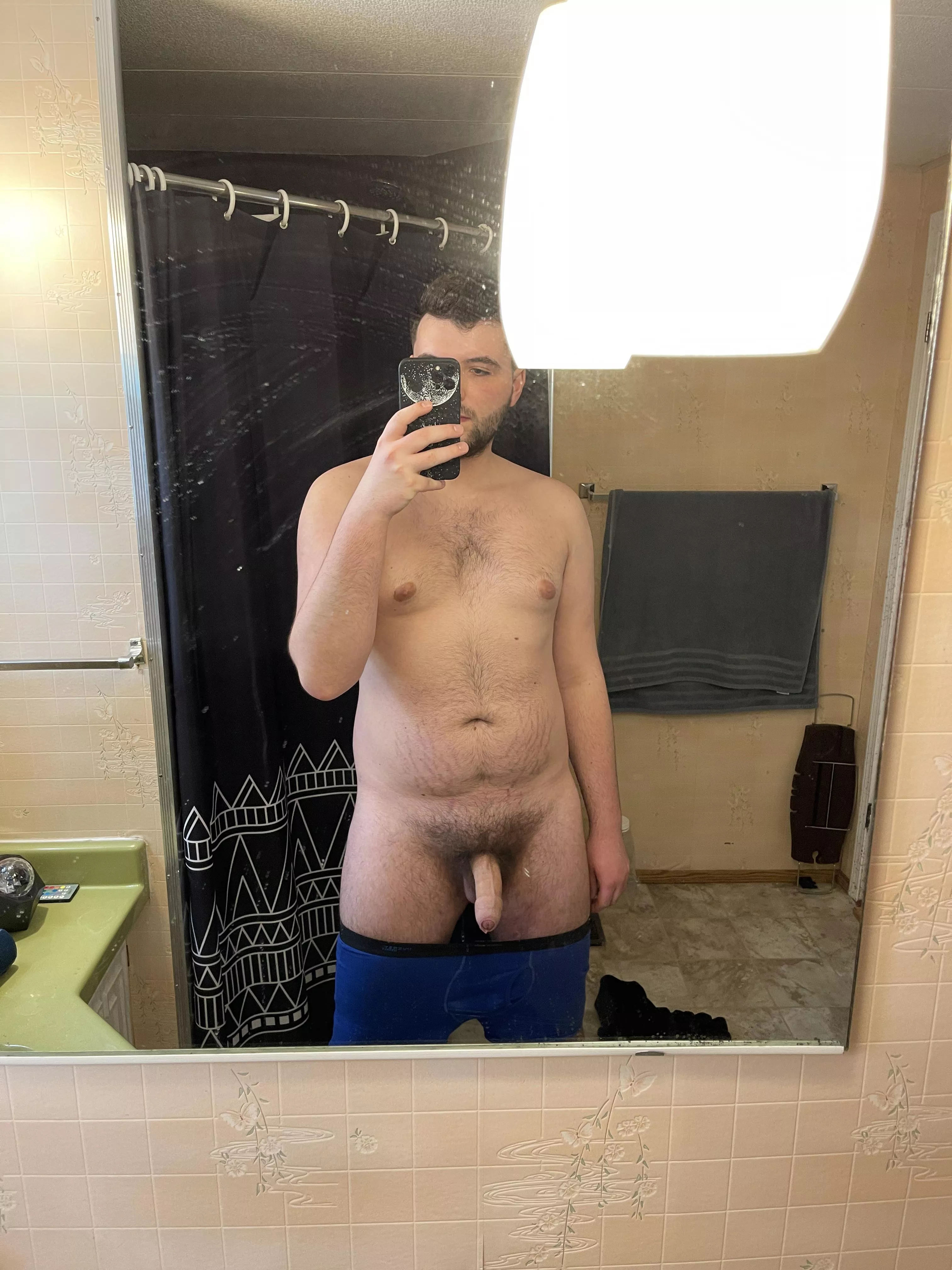 [23] M 🇨🇦 what’s up today guys?