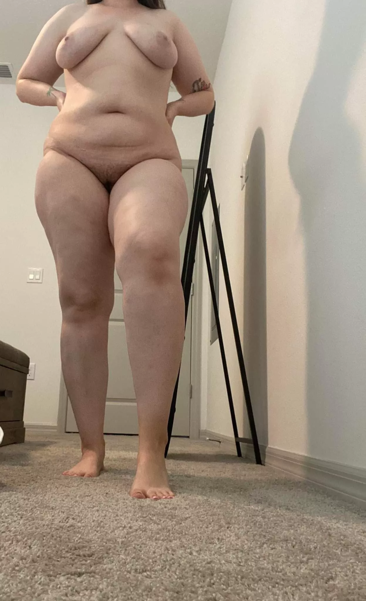 24, 208, 5'9