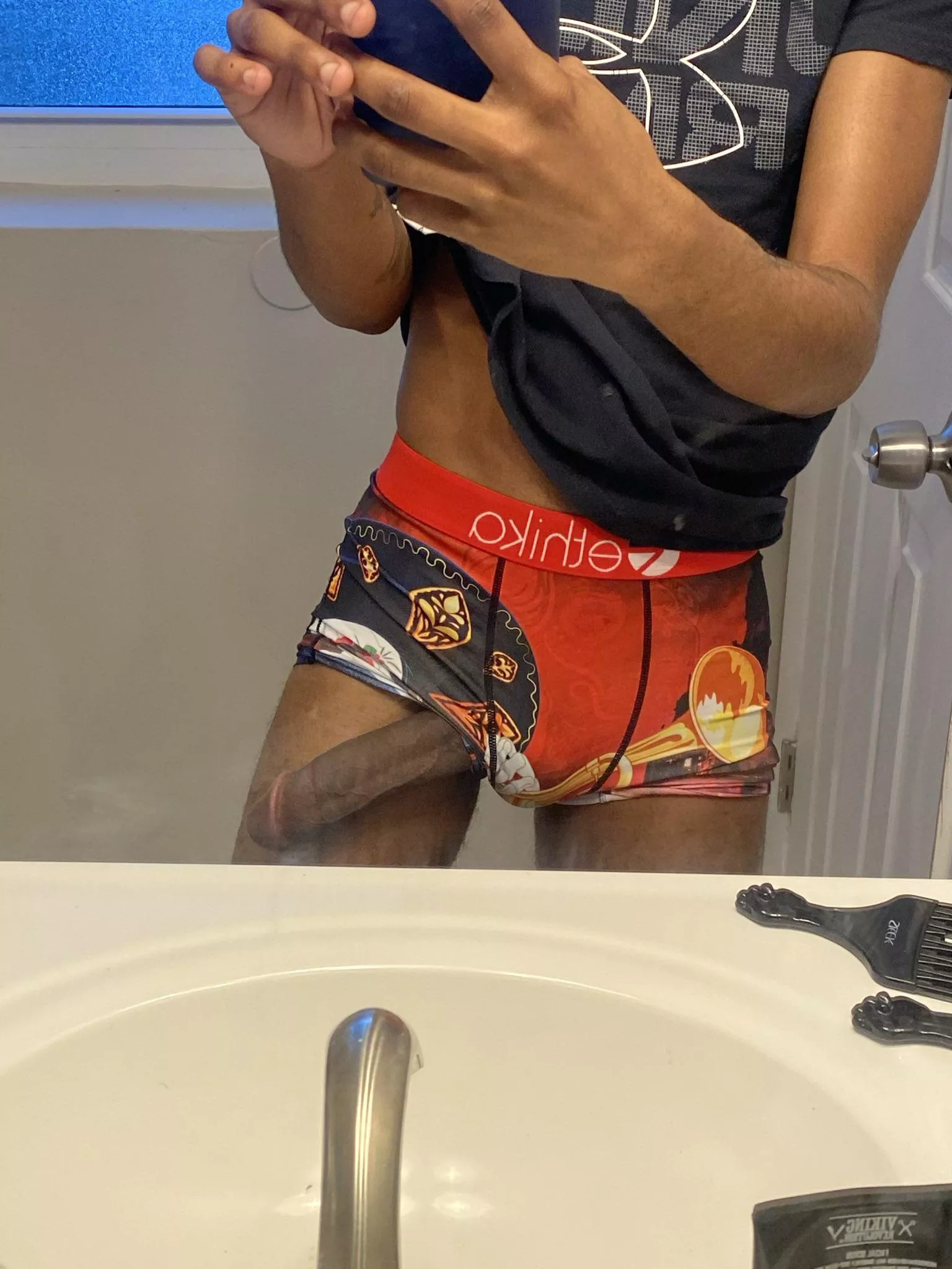 [24] Bored as hell