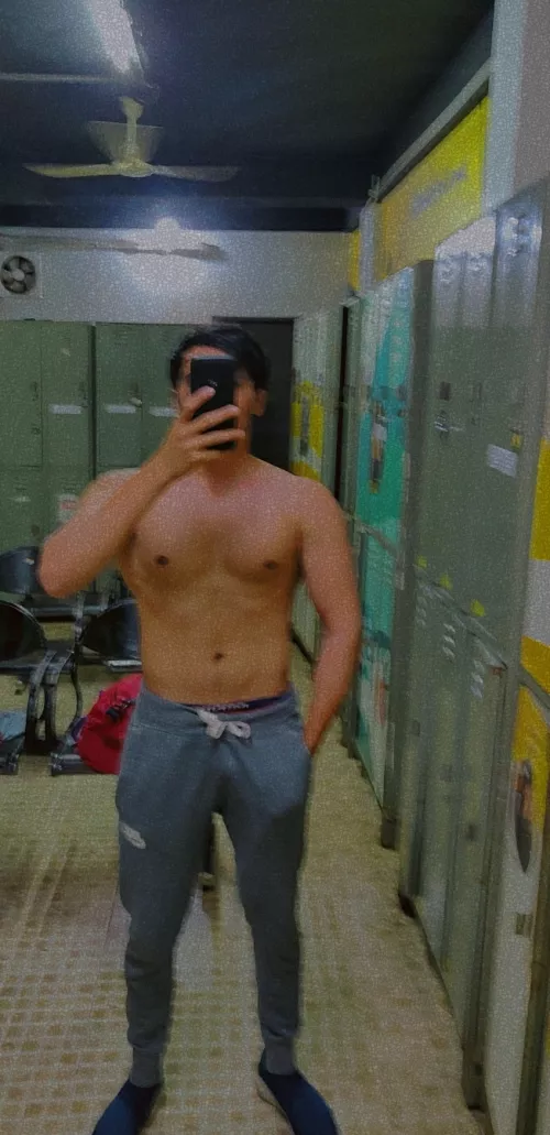 24 cute femboys and bottoms bottoms hmu 😈