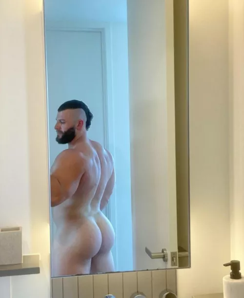 24 Dom but damn I gotta dump haha. sc:paulmurphy1789