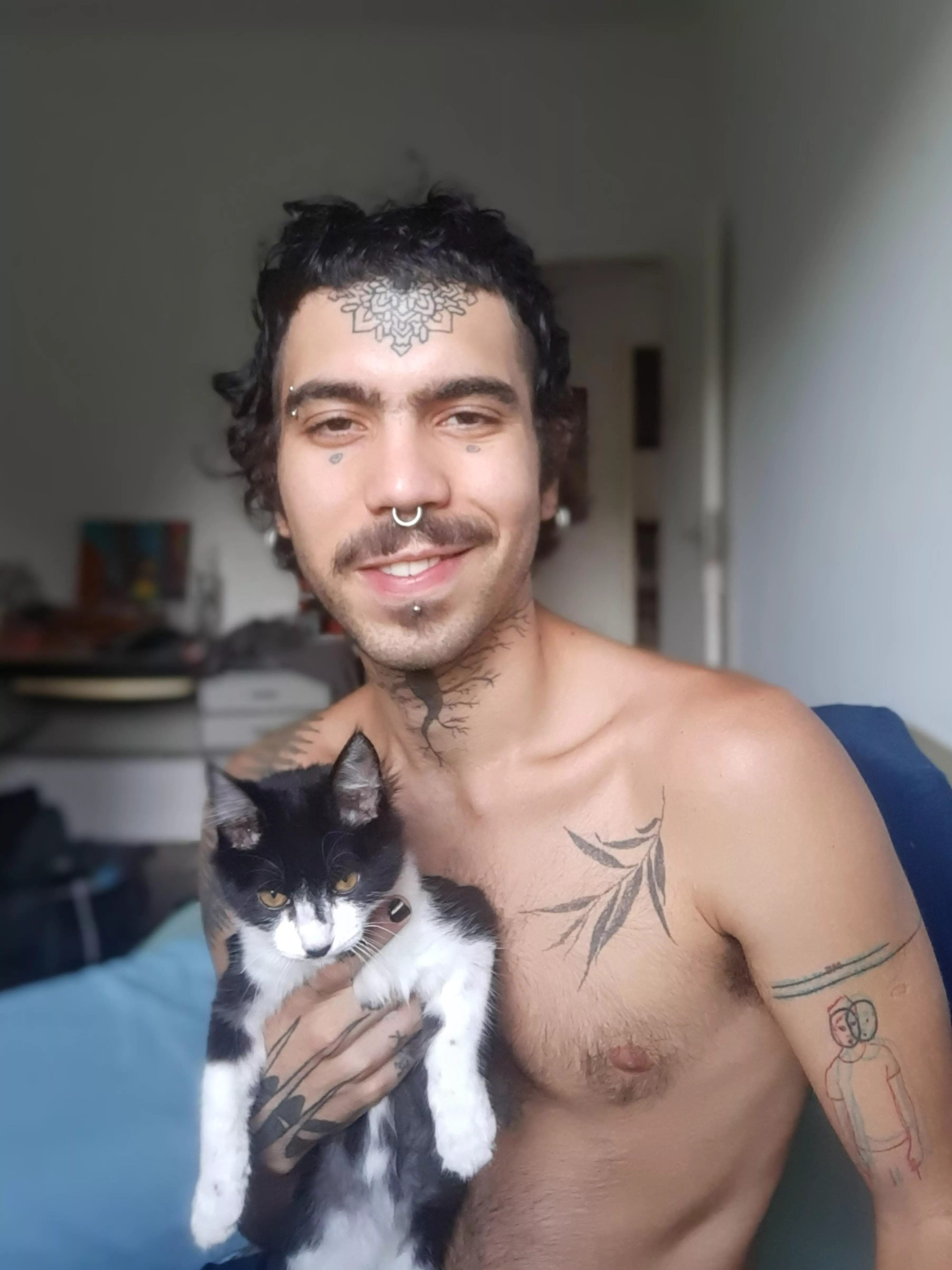 (24) Felt cute