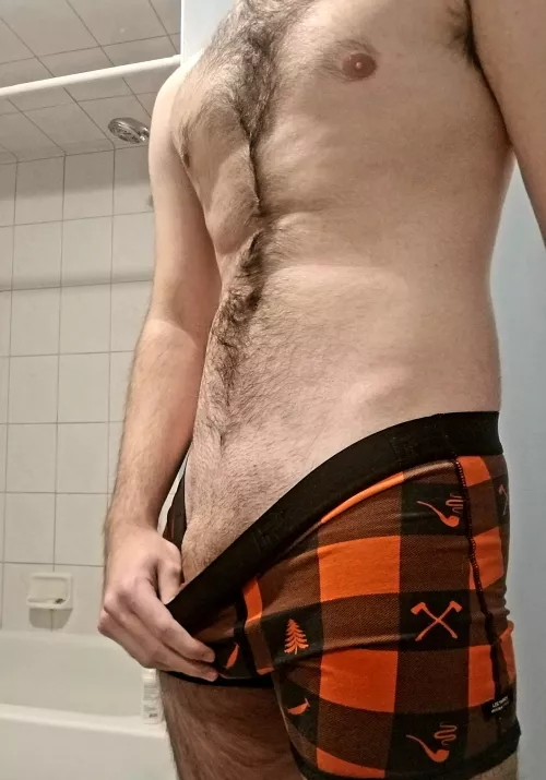 [24] Pull them the rest of the way down for a BIG surprise