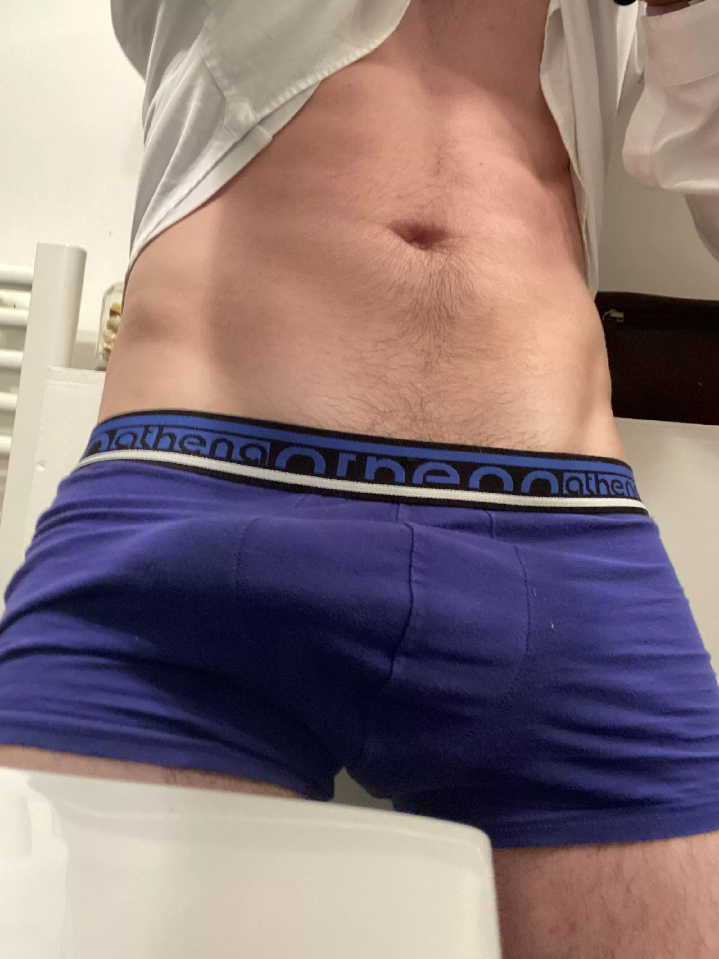 [25] Does it belongs to here ? Looking for bros to chat about best undies brand (straight curious here)