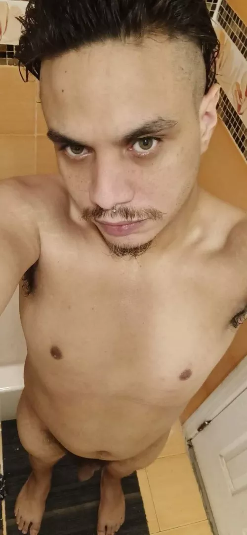 27 m bttm married stoner here