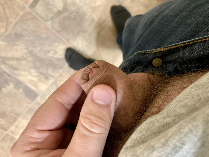 [27] Nothing better than tiny dick in the morning 😜.