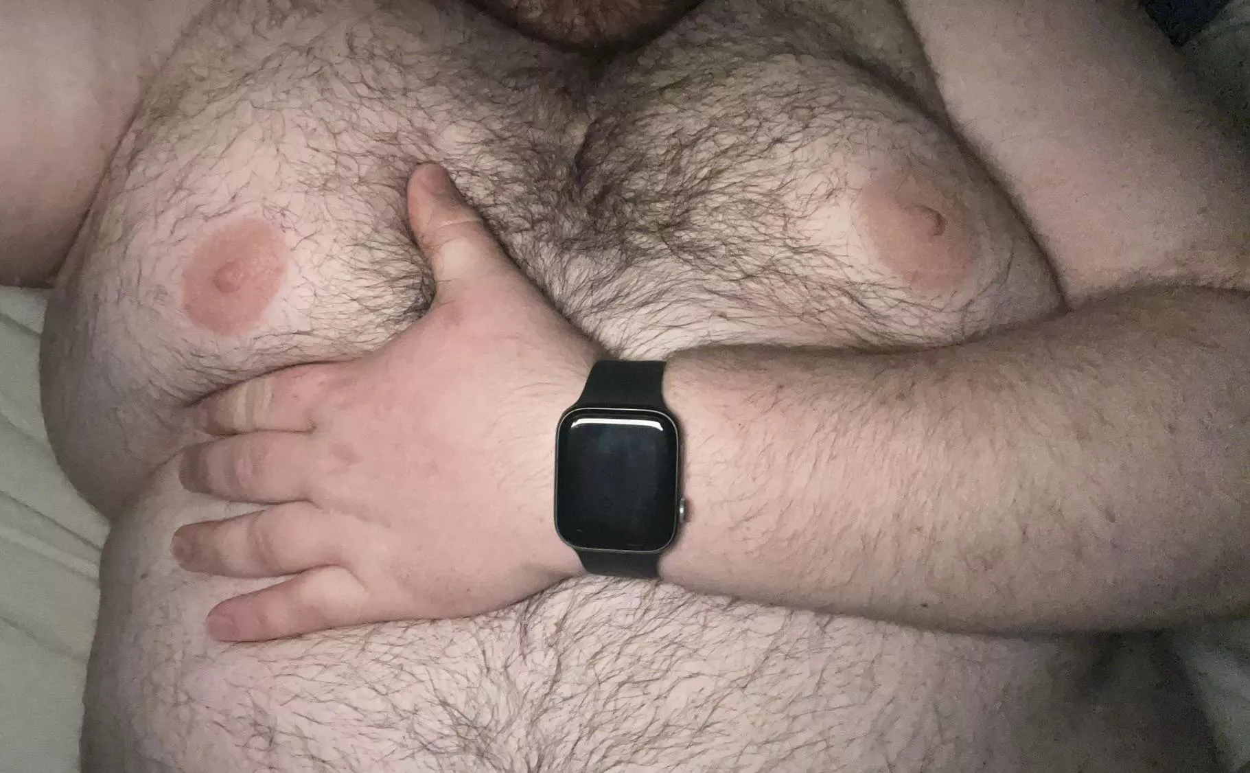 27M - Nearly a 4 day weekend 🙌🏼 who wants to grab a handful to celebrate? DMs/chat open 💬