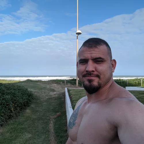 [28] Time to show up the work done at the gym 💪🏻