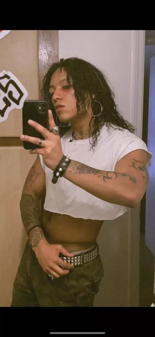 29 yr old 80/90’s metal enthusiast