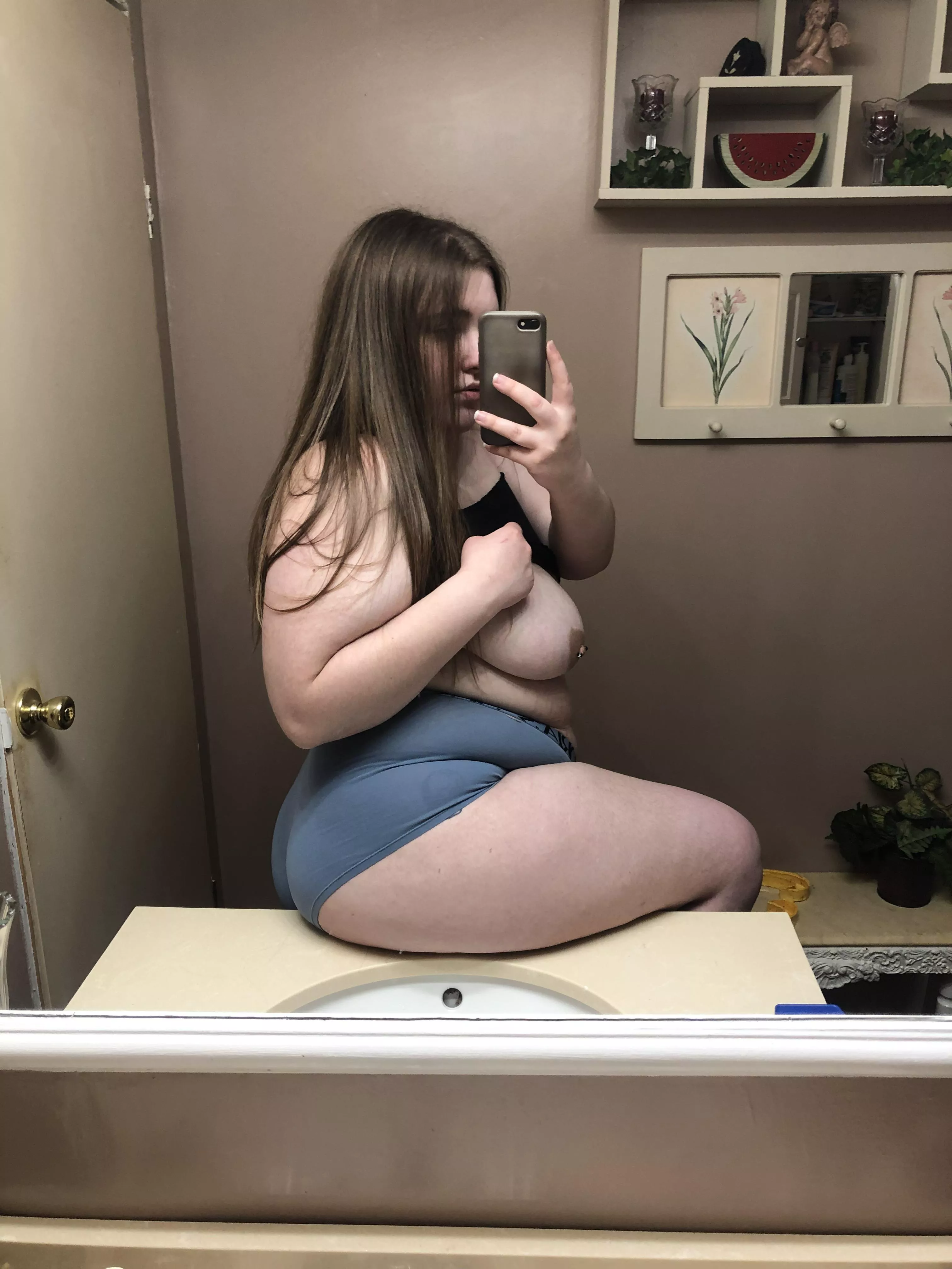 <3