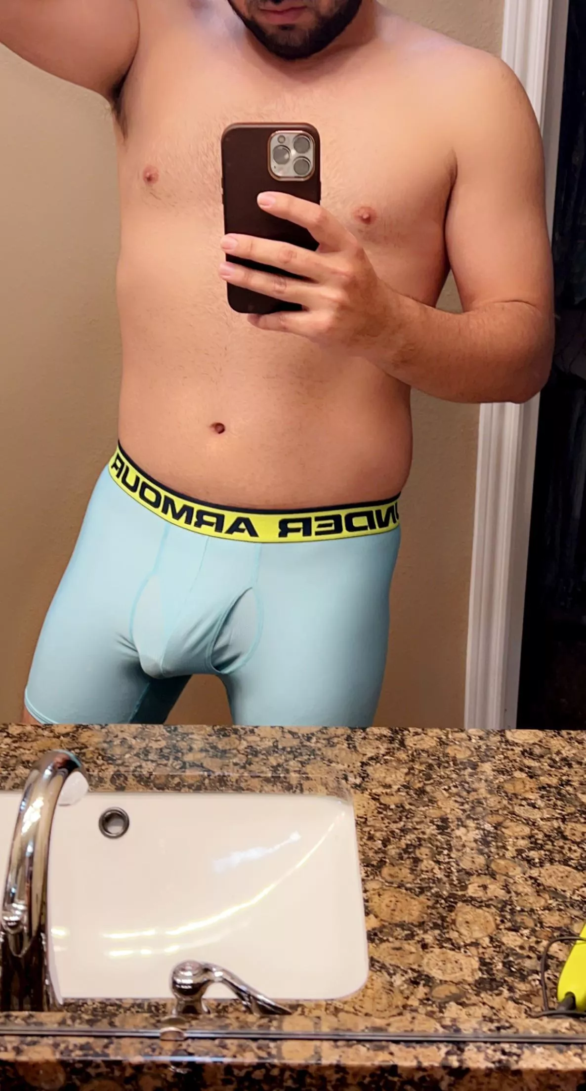30 (m) Looking for a hot wife/couple😎