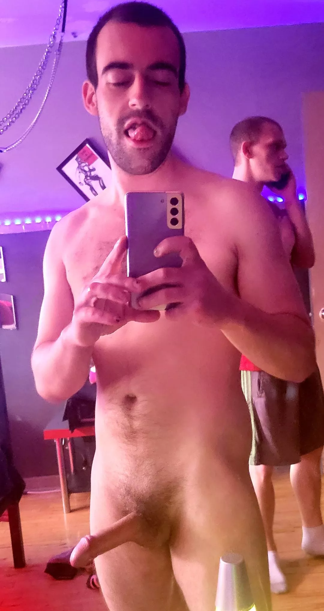 [30]boner alert