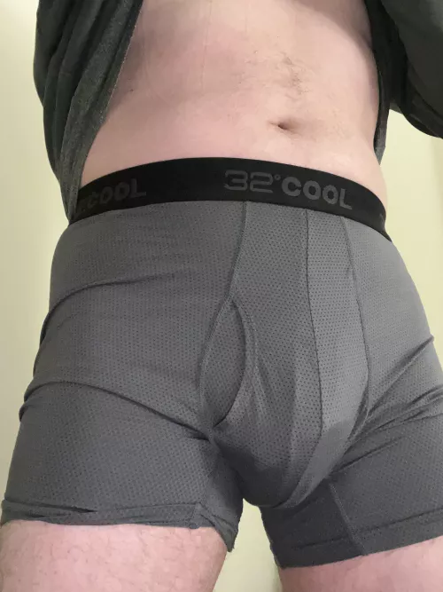 35 Daddy. Married. Love boy pussy. DM me