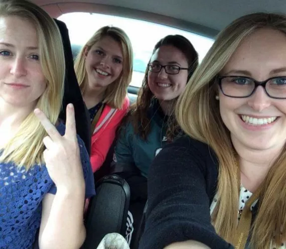 [4] Front seat, back seat