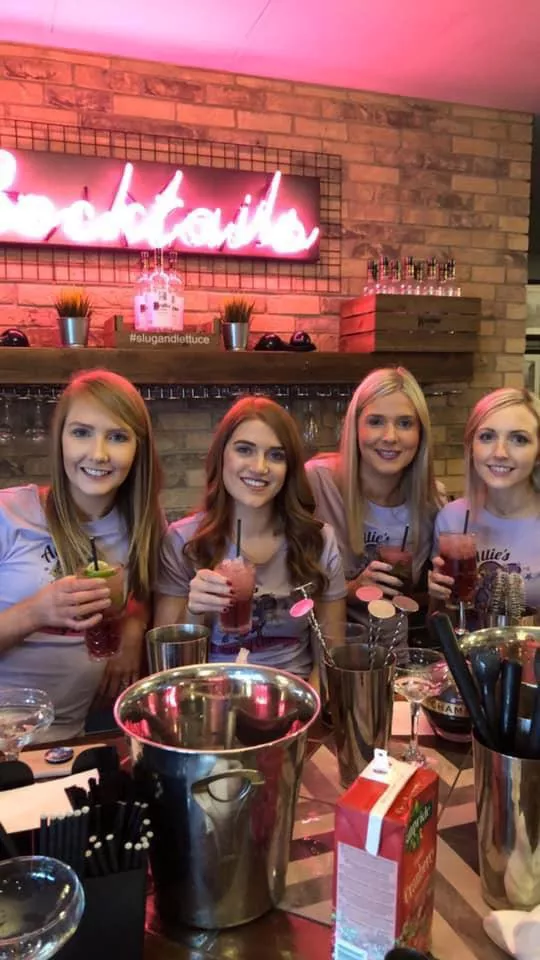 [4] Hen party
