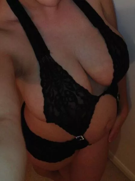 40, Mombod.