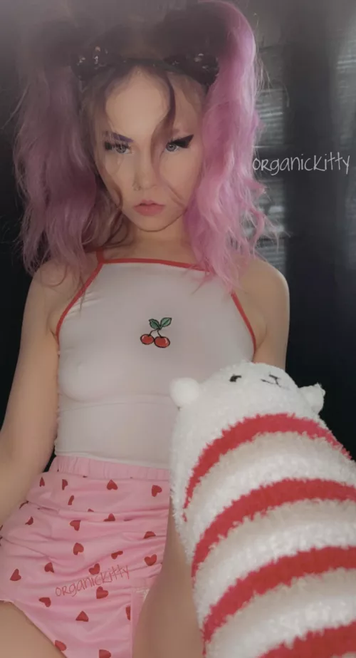 40% off for almost 4,500 photos! Top 1.5% cum see why 👀