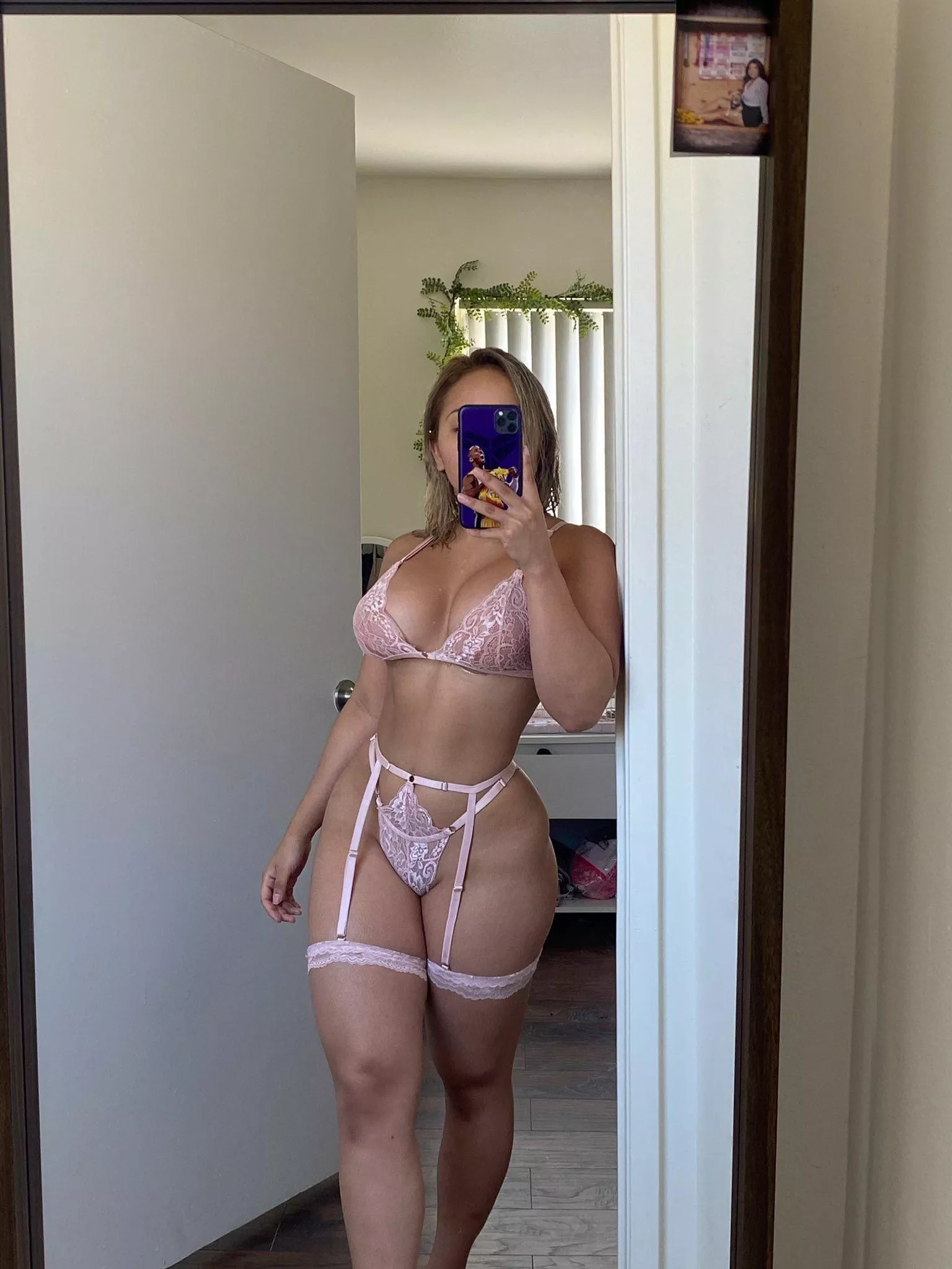 4’11” and thicc