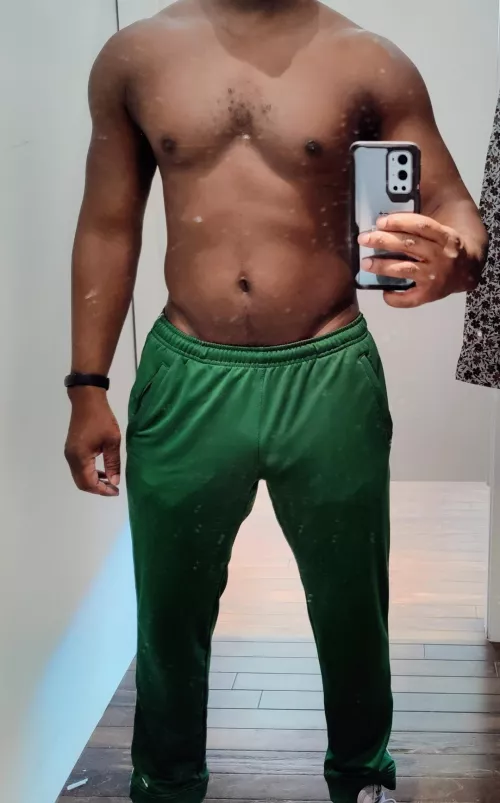 43-dirty mirror in dressing room selfie