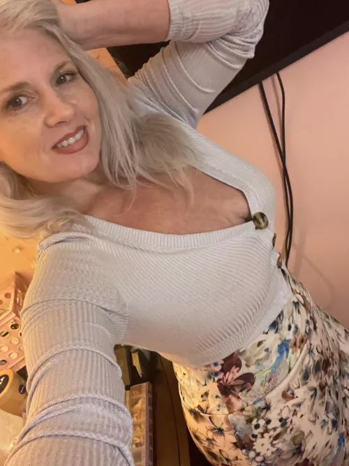 46 Year Young Rosie. Where you’ll you kiss me first ?