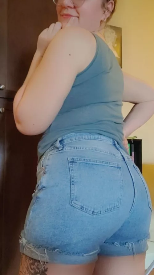 💫$4.99💫 fun 29yr old curvy slut posting daily! NO PPV! full nude, solo, customs, b/g content, anal, roleplay, JOI, audio. link below ☺