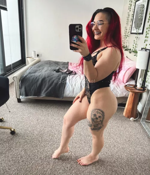 4ft 8” but hella thicc 😋