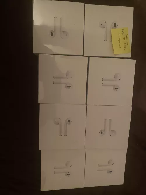 $5 AirPods raffle- cashapp-$dopebang