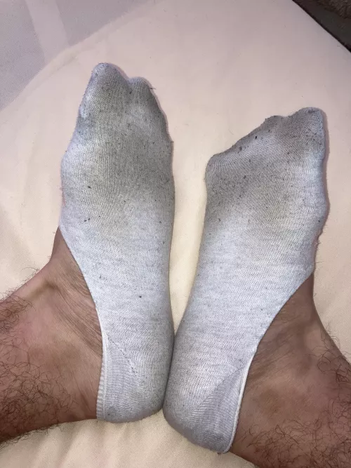 5 days worn, gray peds. They do smell tho. (if someone want, we can exchange socked feet photos)