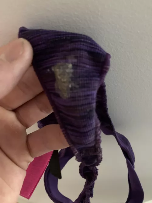 5 foot 98 pounds, 21yo step sis always leave her panty dirty