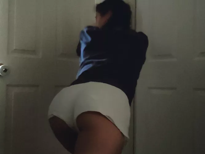 A quick stretch?😏😝