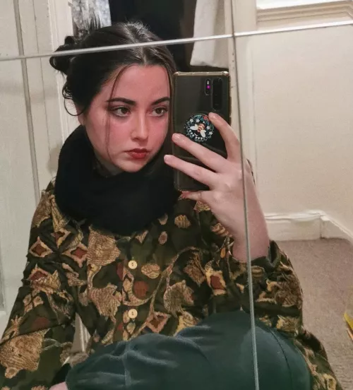 a serious selfie 😑