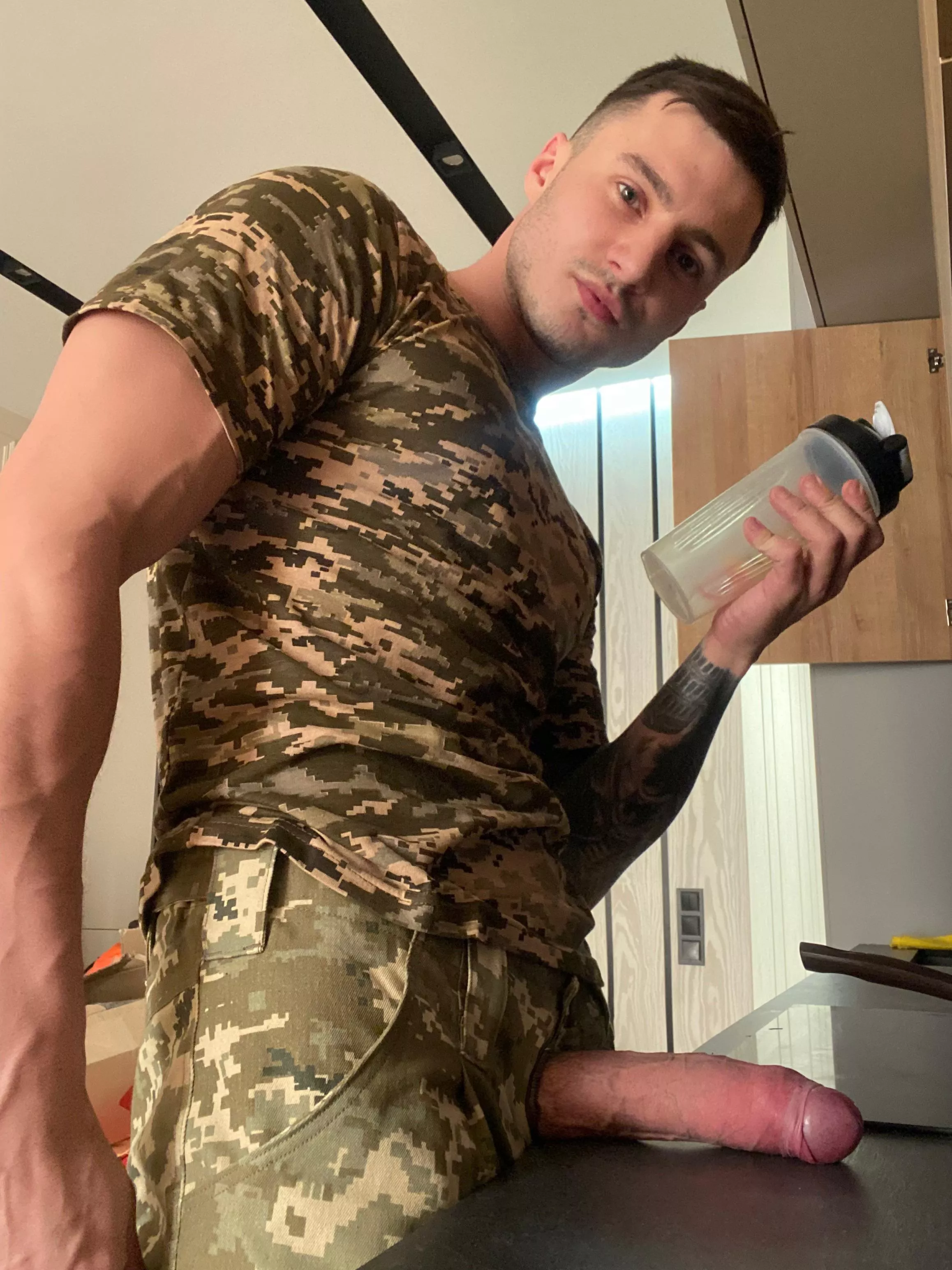 About to make a shake for you 💦