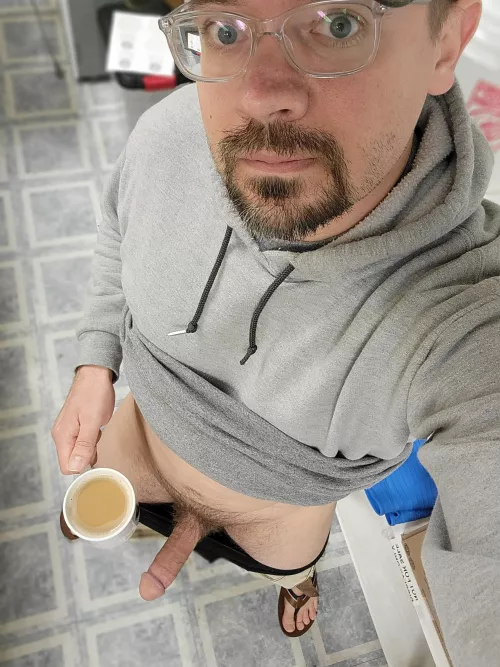 After a long weekend off I definitely need coffee to get through today. A nice blow job would also be good.