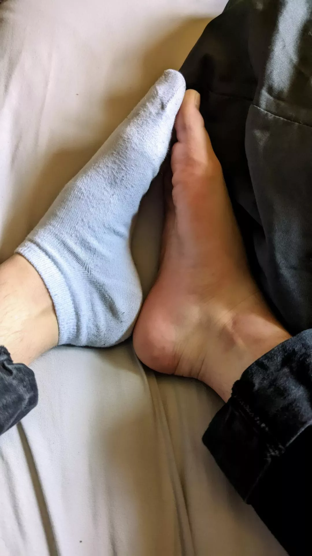 After work, my socks are still smelly and damp 🤭