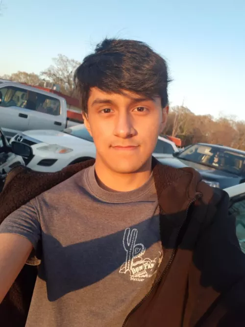 Afternoon from the american south, hope some of you like, DMs open :)