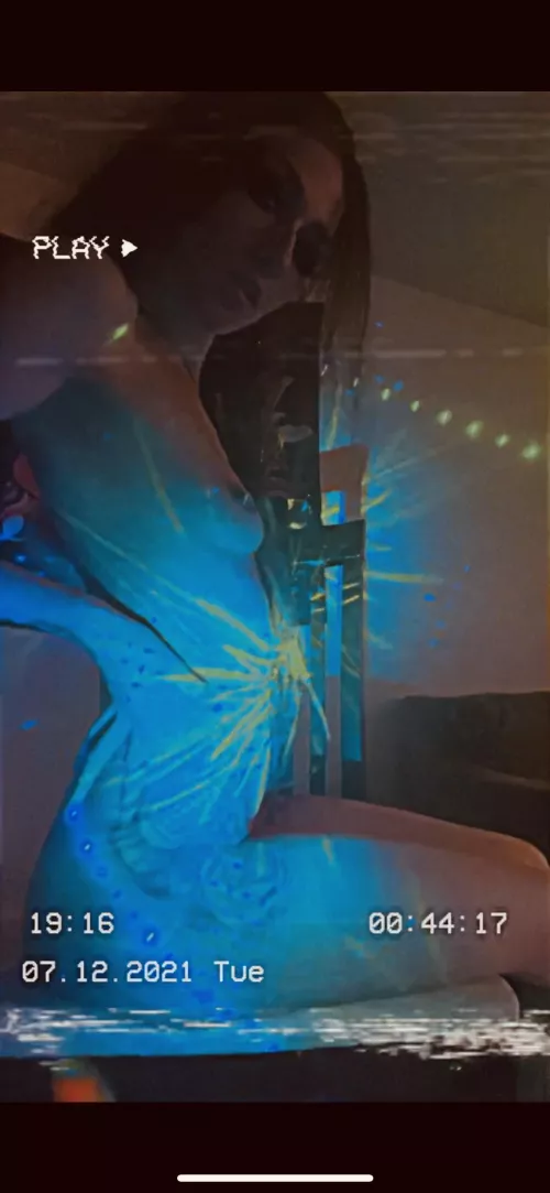 all she wants is eyes on her somehow (u/chrisdolmethbabe)