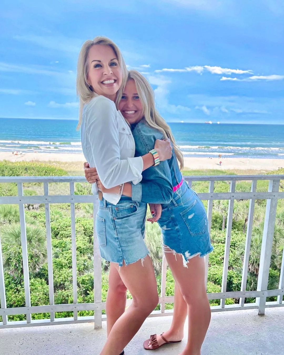Alpha Phi Moms 1