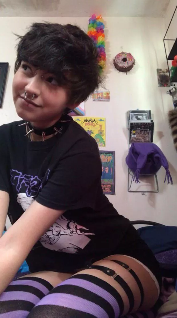 am i a pretty boy?