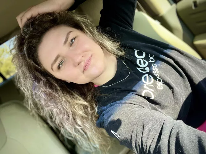 am I hotter than your woman?😛