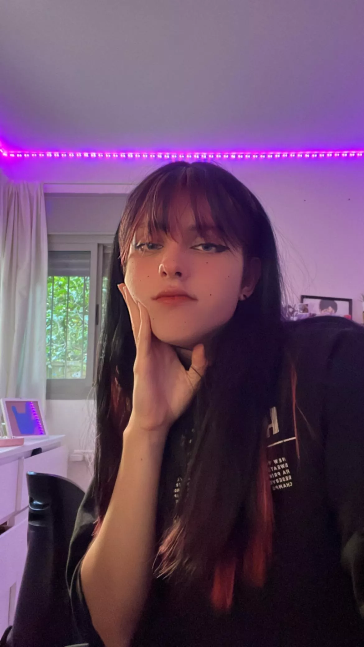 Am I pretty?