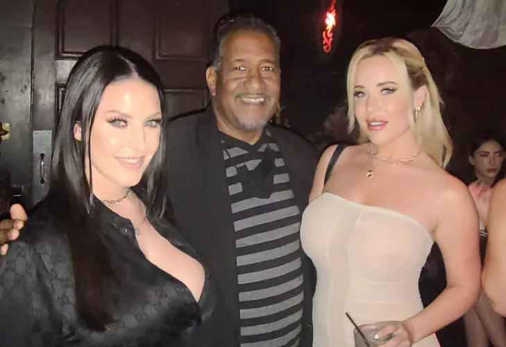 Angela Savannah 💞